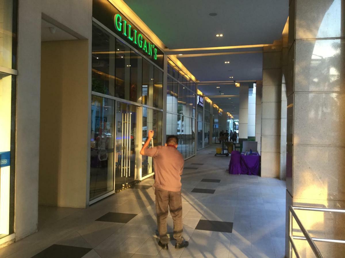 Newport City Condo Near Manila Airport Terminal 3 Exterior foto